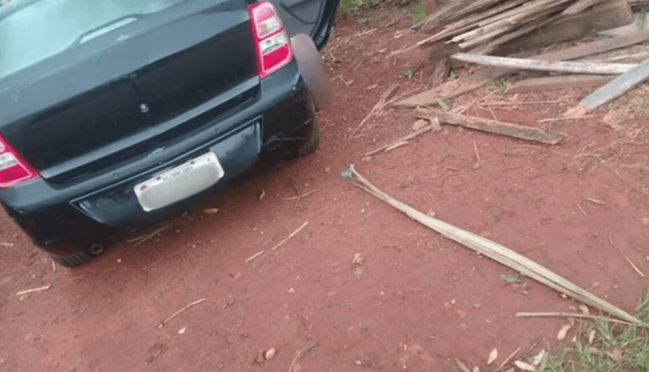 Jovem de 26 anos é encontrado morto dentro de carro no bairro Daniel Fonseca, em Uberlândia