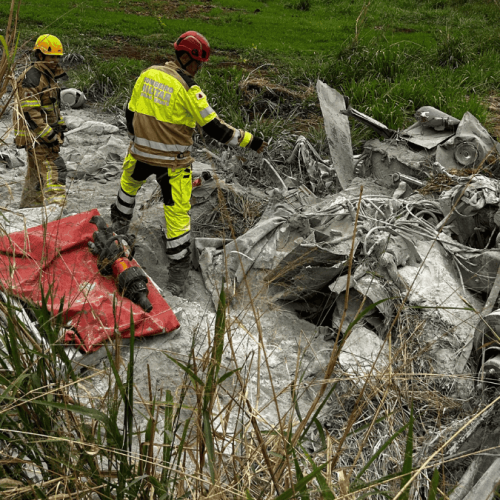 ACIDENTE COM CAMINHÃO DEIXA MOTORISTA MORTO NA MGC-226, EM CAPINÓPOLIS