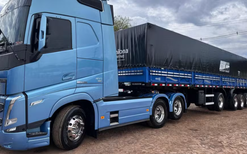 Motorista fotografa suspeitos e ajuda a PM a impedir roubo de carreta em Uberlândia