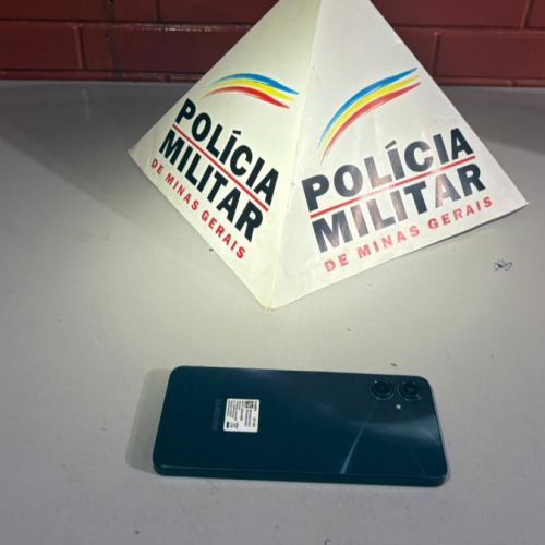 Polícia Militar recupera celular furtado e prende mulher em Ituiutaba