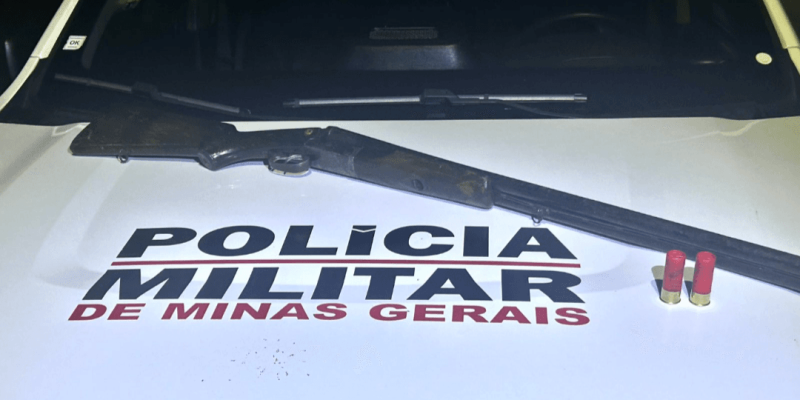 Polícia Militar apreende espingarda e prende três homens após confusão na zona rural de Ituiutaba
