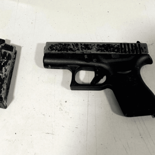 Polícia Militar Apreende Simulacro de Arma de Fogo em Festa no Bairro Pirapitinga, em Ituiutaba